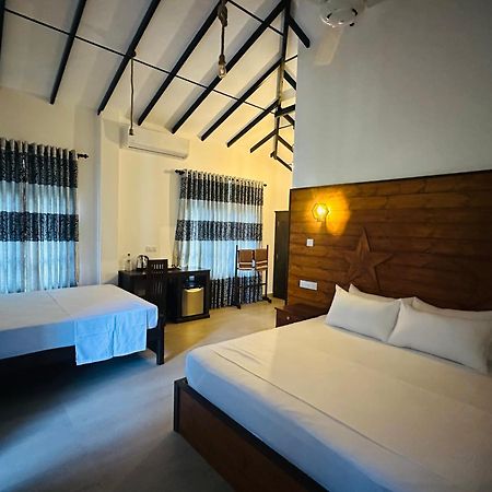 Shine Wave Turtle Beach Tangalle Exterior photo