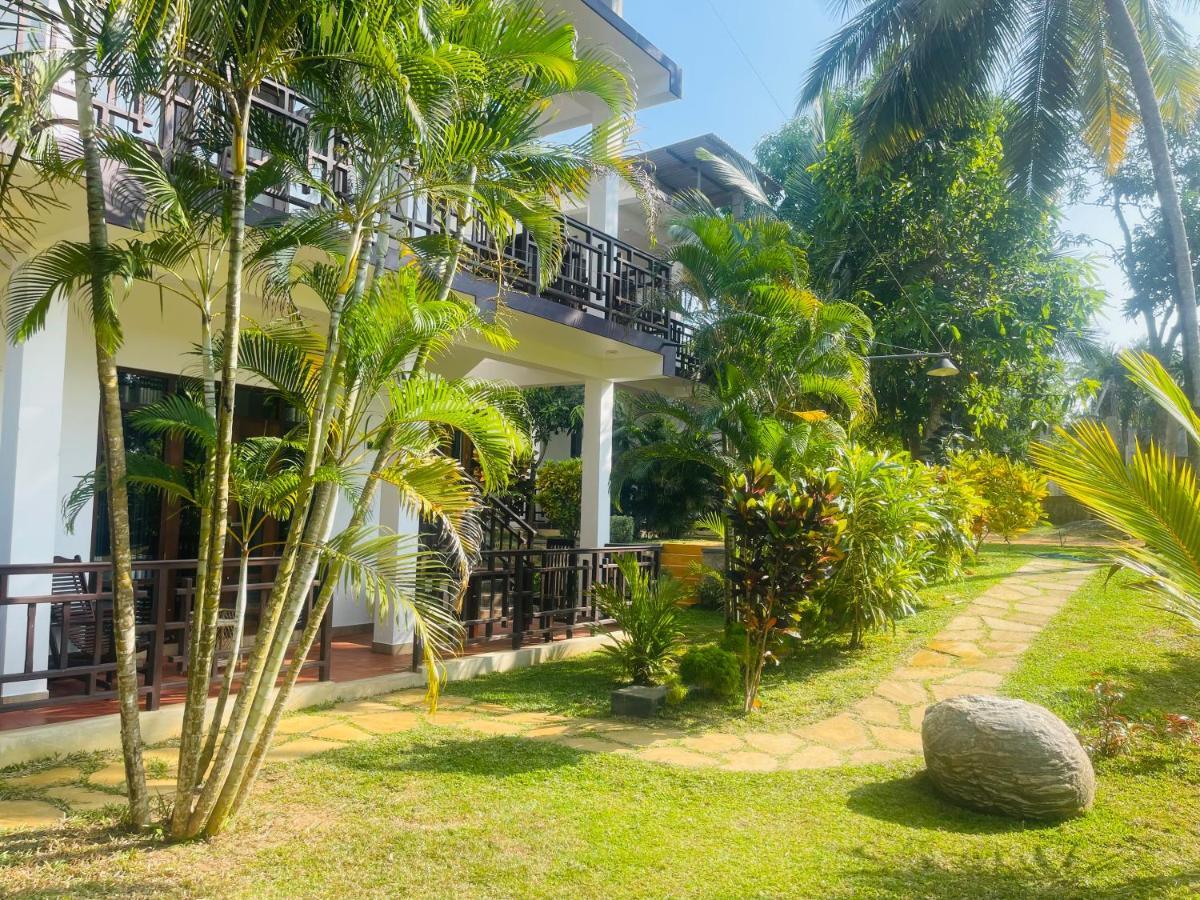 Shine Wave Turtle Beach Tangalle Exterior photo