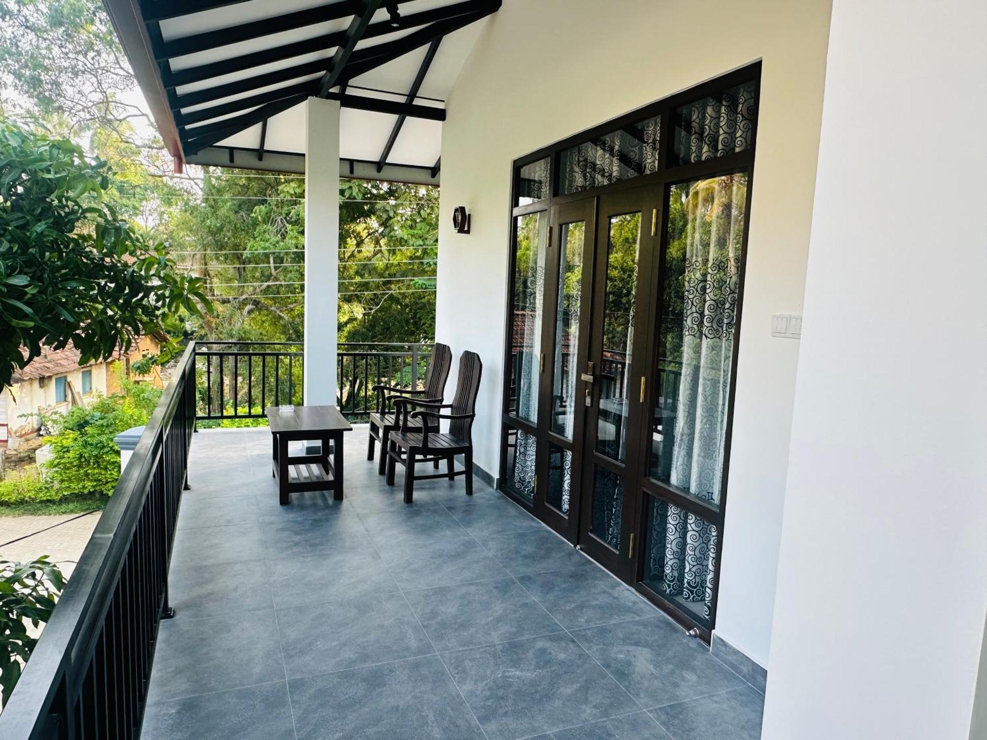 Shine Wave Turtle Beach Tangalle Exterior photo